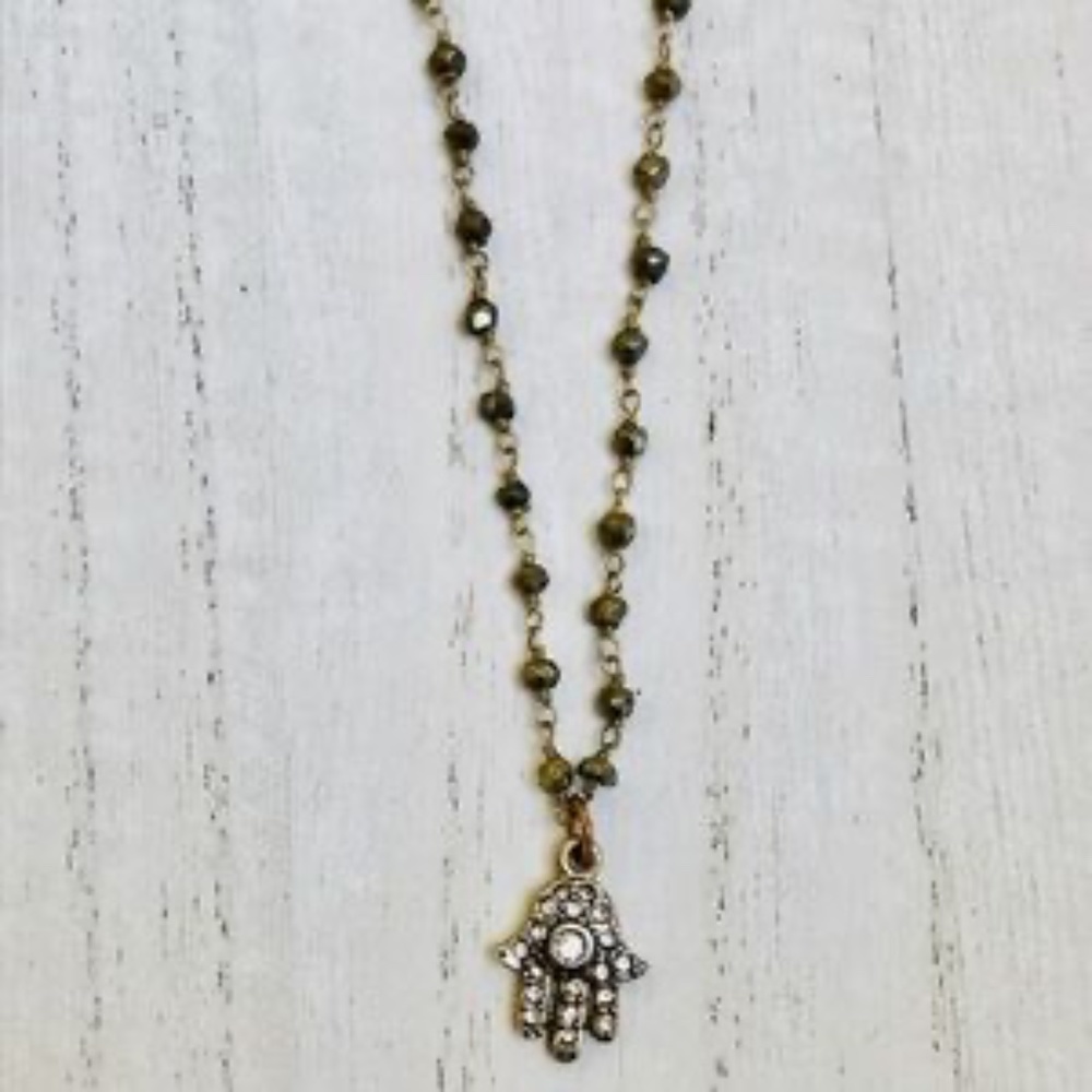 - LUVLEIGH DESIGNS - Handmade Hamsa (Hand of Fatima ) necklace